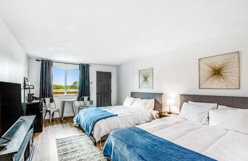 Westport Casa | Silver Sands - Room 16