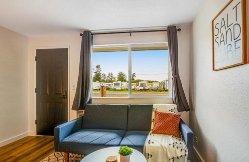 Westport Casa | Silver Sands - Room 2