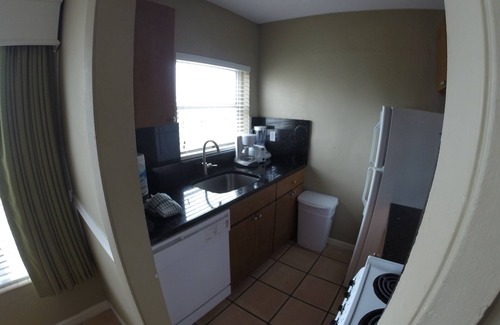 Central Beach Apartamento | Silver Seas Beach Resort