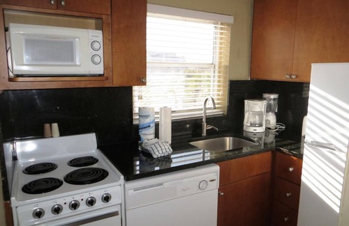 Central Beach Apartamento | Silver Seas Beach Resort