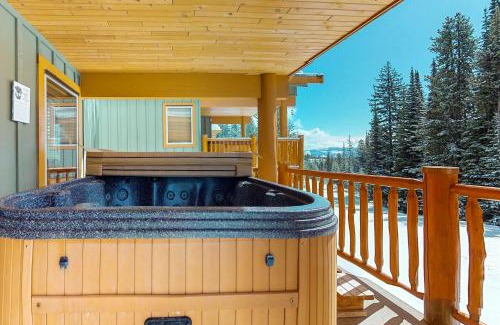 Snow Pine Estates Casa | Silver Tip 6