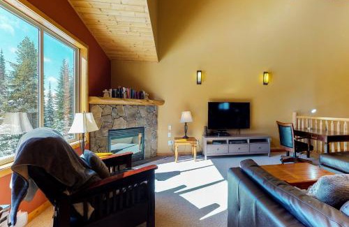 Snow Pine Estates Casa | Silver Tip 6