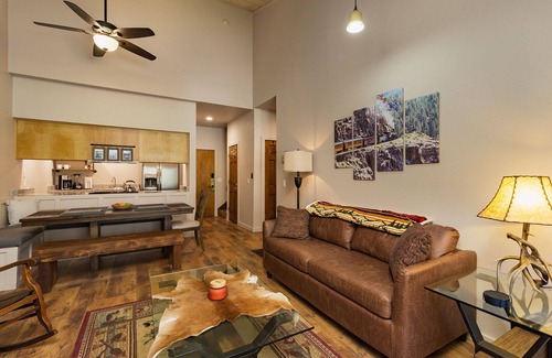 Purgatory Condominio | Silver Vista at Cascade (#364) | Near Ski w/ Shuttle - Pool - End Unit - Deck