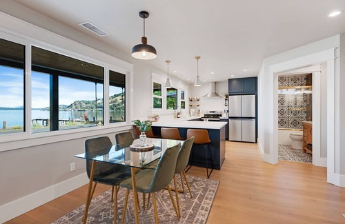 Clearlake Casa | Silverado Beach Lake House