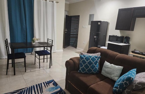 Saint Andrew Apartamento | Silverbrook one bedroom apt centrally located