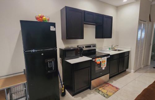 Saint Andrew Apartamento | Silverbrook one bedroom apt centrally located