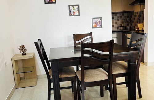 Nagavara Apartamento | Silvermist Retreat. Charming 2-bedroom apartment in Bengaluru