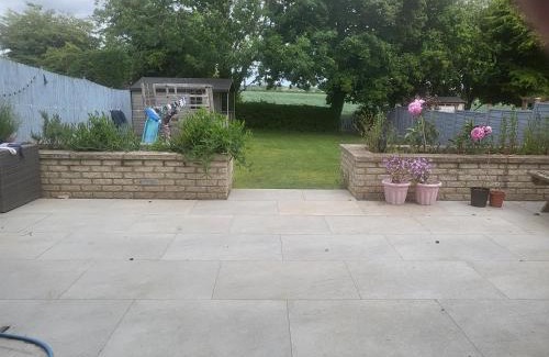 Duncote Casa | Silverstone - 5 Bed - Sleeps 10