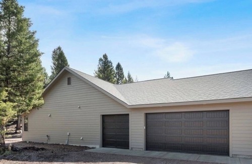 Seeley Lake Casa | Silvertip Trailhead 2 A newly built home awaits