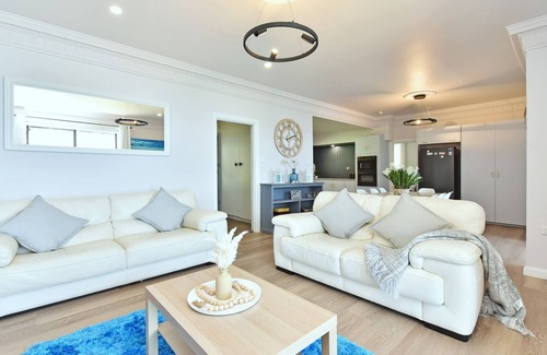 Silverwater Casa | Silverwater Serenity Shores Absolute Waterfront On The Lake