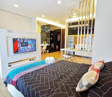 Seri Kembangan Apartamento | Simfoni Balakong Internet & Netflix Designer Studio