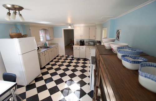 Williamstown Casa | Simple and Elegant 19th Century Williamstown Home