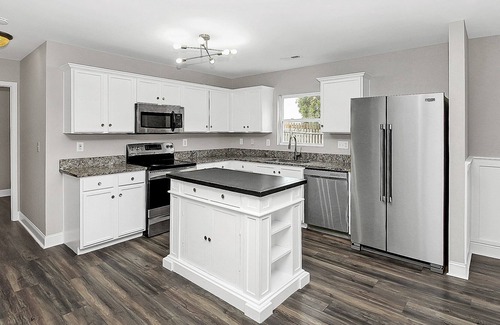 Huntersville Casa | SIMPLE. CLEAN. RUSTIC. LUXURY.