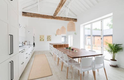 Reydon Casa | Simple Coastal Luxury near Southwold sleeps 10