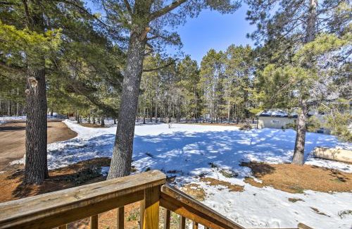 Eagle River Casa | Simple Cranberry and Wine Farm Home with Fire Pit!