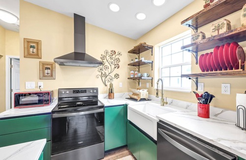 Biggar Casa | Simple Elegance! Just minutes to Ft Myers Beach and Sanibel Island