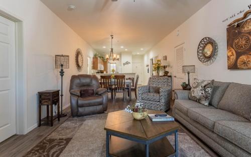 Branson West Apartamento | Simple Serenity condo
