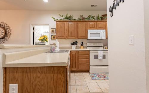 Branson West Apartamento | Simple Serenity condo