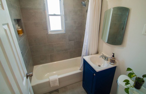 Southeast Casa | Simple Stay in the Nation's Capital