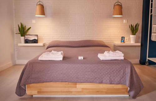 Lesvos Apartamento | #SimpliCity Modern Design Studio