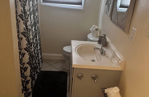 Dixon Casa | Simplicity Stays NOLA