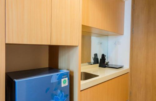 Cikokol Apartamento | Simply and Homey Studio Apartment at Tree Park City By Travelio