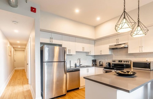 Beasley Apartamento | Simply Comfort. Grand 2BR Loft Garden View