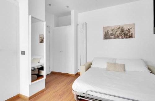 Saronno Apartamento | SIMPLY HOME SARONNO Stazione-Centro-Milano-Varese-Como-MXP