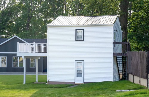 Gypsum Apartamento | Simply Kelleys Resort -Lakeview Lower- Charming and renovated 2-bed apartment!
