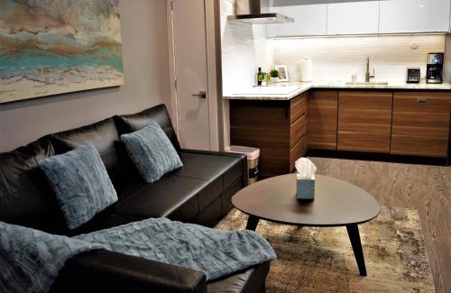 Ottawa Division Apartamento | Simply Luxury Stays