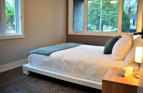 Ottawa Division Apartamento | Simply Luxury Stays