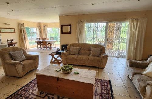 Mkhondo Apartamento | Simply Rooted Cottage