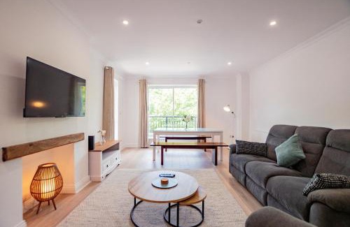 Galway City Centre Apartamento | Simply Stunning 3 Bed Apartment with Free Parking