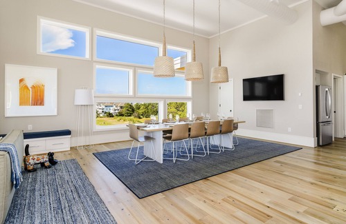 Salvo Casa | Simply the Finest - New Modern Waterfront Home w/ Saltwater Pool
