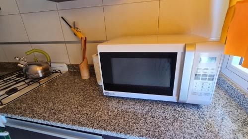 Ezeiza Apartamento | Simpsoniano Dpto Centrico a Minutos del Aeropuerto