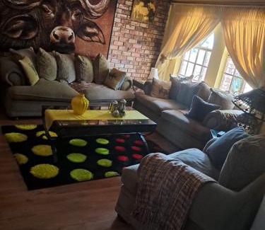 Kingsview Casa | Simunye Retreat
