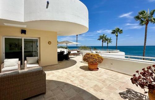 Buenas Noches Apartamento | Sinfonia Del Mar Apartment also LONG TERM RENTALS