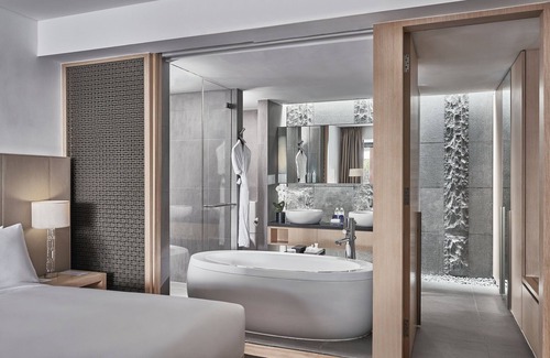 Orchard Hotel | Singapore Marriott Tang Plaza Hotel