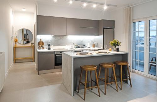 Kalamata Apartamento | Singer Suite Kalamata , Close to Center & Easy Street Parking