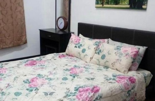 Taman Merdeka Casa | Singgah Keluarga Homestay Taman Merdeka Melaka for Islam sahaja