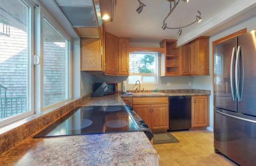 Port Orford Casa | Singing Winds