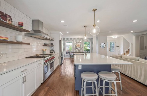 Annandale Casa | Single Family Home -Annandale/Fairfax/Falls Church - 5 BD 3 BA - Long Term Stay