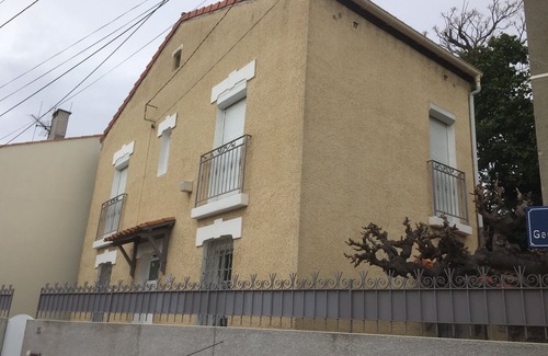 Beziers Casa | Casa unifamiliar zona tranquila de la Arena Todo el confort con piscina
