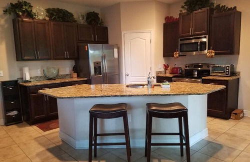 Carver City - Lincoln Gardens Casa | Single family home, nearby beaches, 2 major malls, downtown and cigar bar