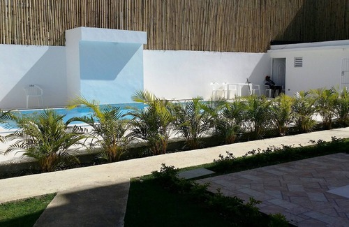 El Batey Apartamento | Single room in central Sosua, top floor, guest-friendly near clubs/beach