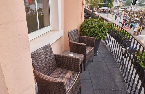 Bernkastel Casa | Habitación individual con ducha / WC - Altstadthotel Römischer Kaiser