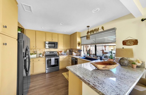 San Juan Capistrano Casa | Single Story Home! Pool! Walk to Golf Course! San Juan Capistrano!-CASA DEL SOL