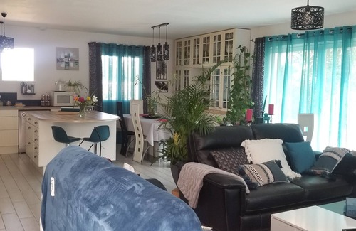 Lesparre-Medoc Casa | Casa de una sola planta entre el océano, los viñedos y el estuario de Gironda.