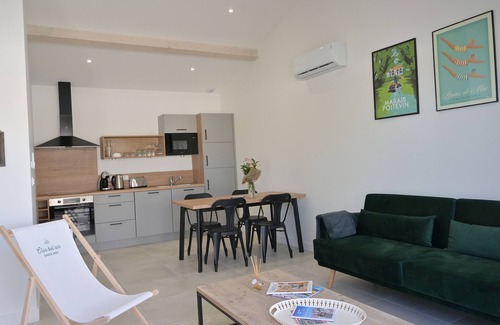 Saint Vivien Casa | Casa de una planta con parking y aire acondicionado en Saint-Vivien