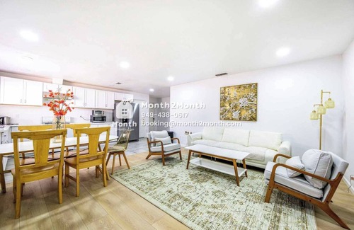 Southwestern Sacramento Casa | Single-Story family｜Spacious Backyard for Pets｜Cozy 4B2B｜Newly Renovated #42372